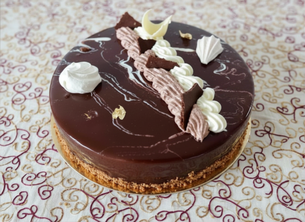 Entremet Deux Chocolats – 10 à 18 parts